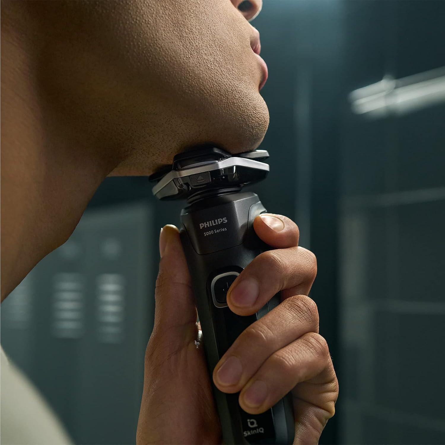 Thumbnail 2 de Philips wet and dry electric shaver S5898/50