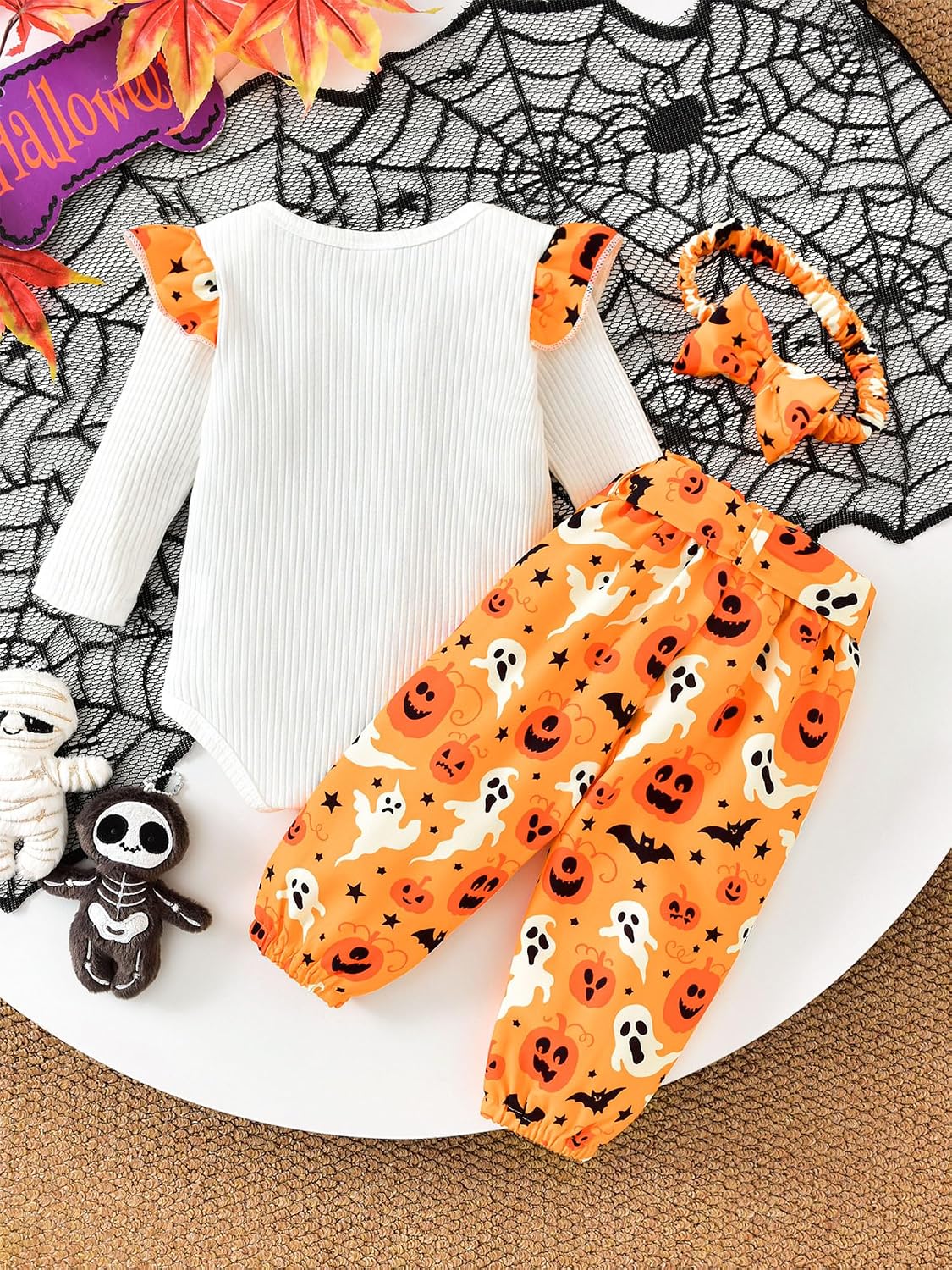 Detalle 2 de AMAWMW 202301 Baby Girl Outfit with Ruffle Romper and Camouflage Pants