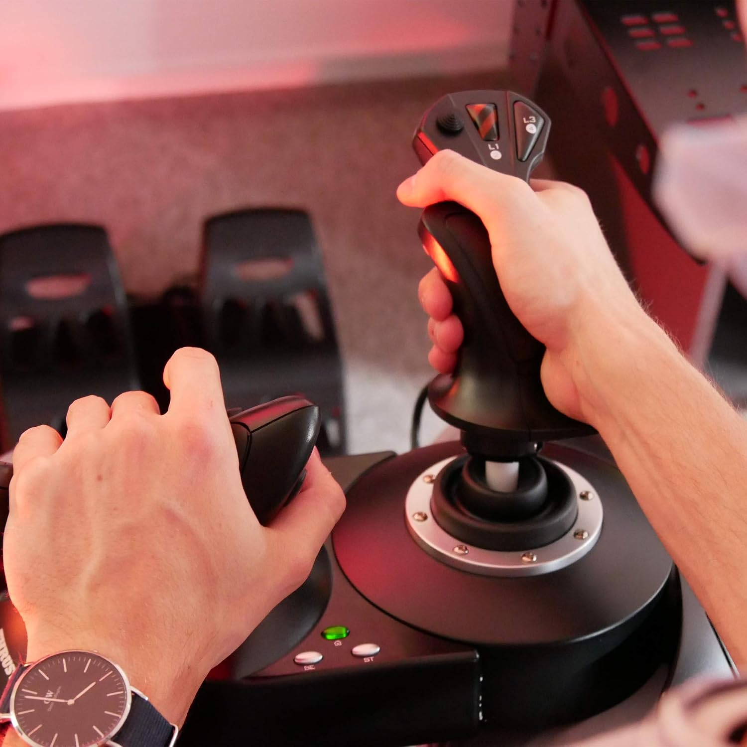 Detalle 2 de Thrustmaster T.Flight Hotas X joystick 5 axes