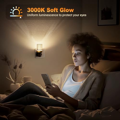 Detalle 2 de JandCase Night Light Plug in Wall – 3000K Warm White with Dusk‑to‑Dawn Sensor