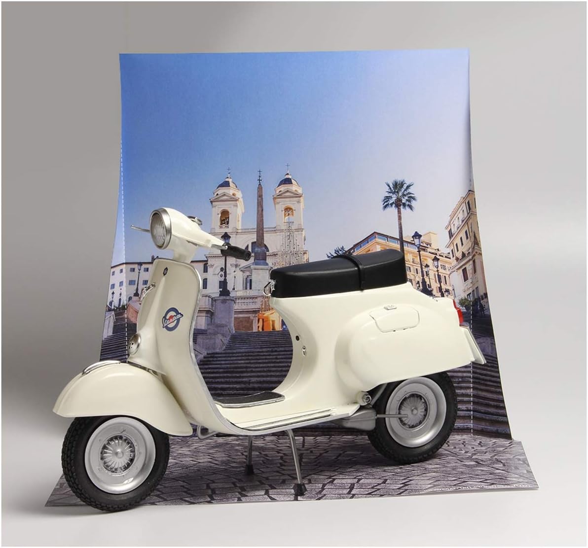 Detalle 1 de Italeri 4633 / 510104633 Vespa 125 Primavera – model do sklejania 1:9
