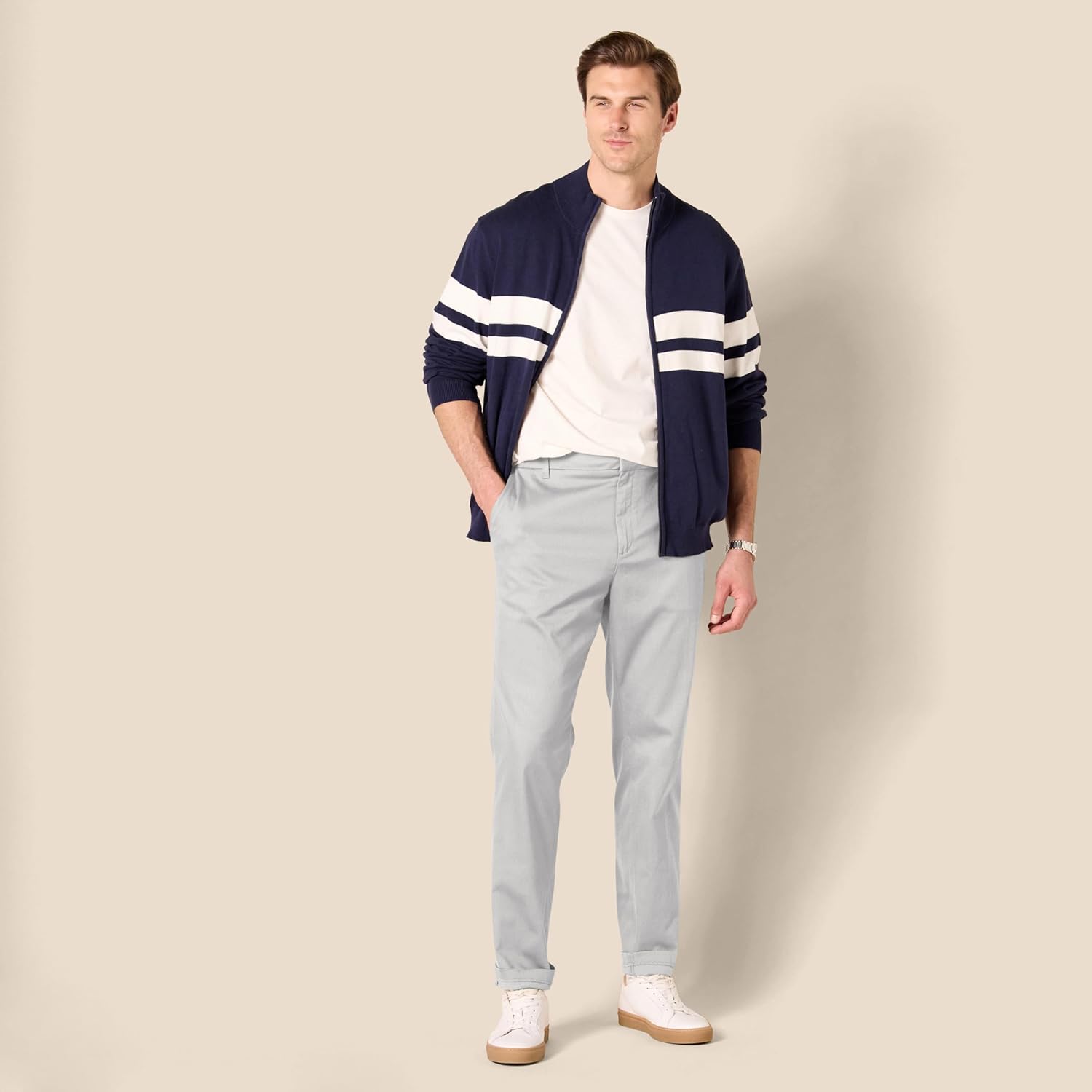 Thumbnail 5 de Amazon Essentials Men's Slim-Fit Wrinkle-Resistant Flat-Front Stretch Chino Trousers