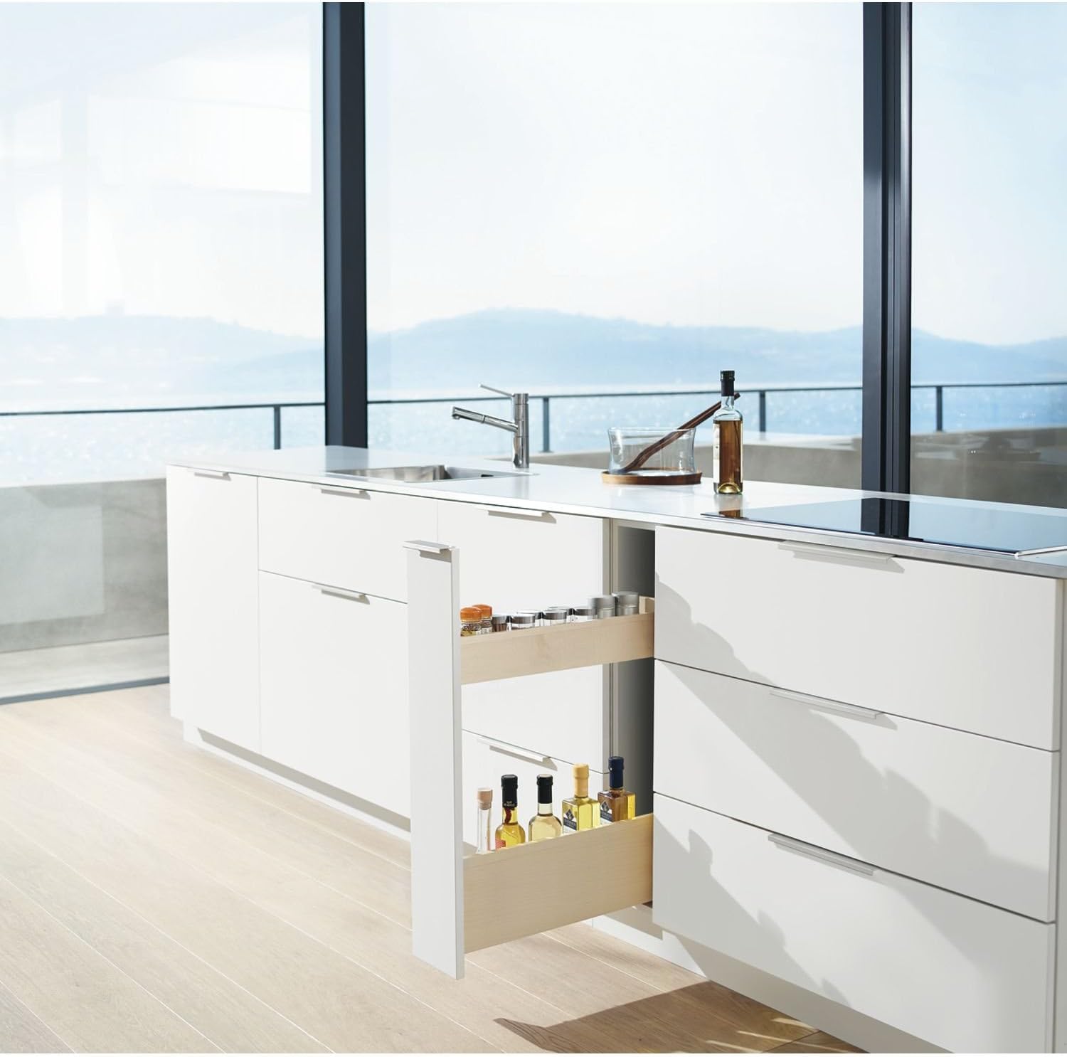 Detalle 2 de Blum TANDEM 350 mm – ukryte prowadnice do szuflady z pełnym wysuwem i BLUMOTION