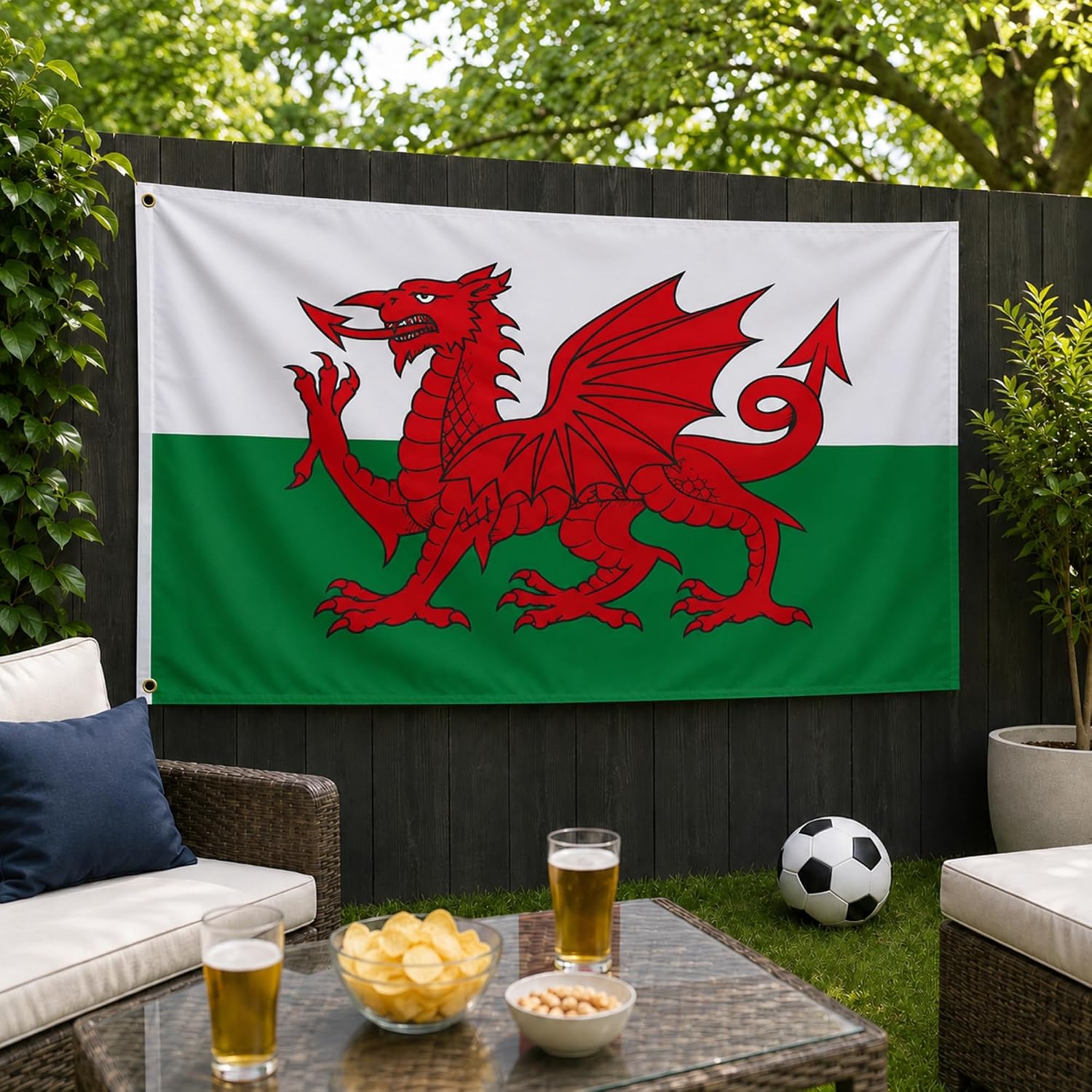 Detalle de Wales Dragon Cymru Flag 8ft x 5ft with Brass Eyelets – Large Polyester Welsh Flag Banner