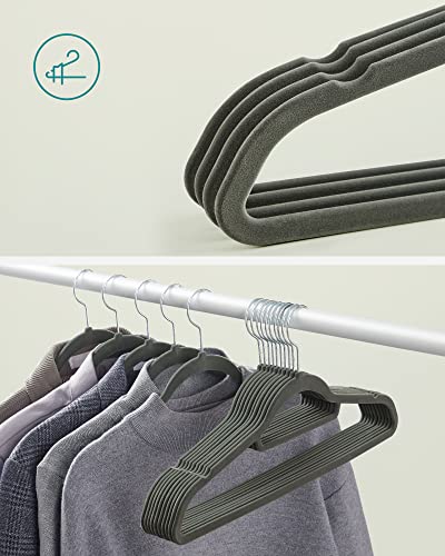 Detalle de SONGMICS Percha de Terciopelo, Juego de 20, Antideslizantes con Barra para Corbatas y Gancho Giratorio 360°, 0,6 cm de espesor, 43,5 cm, Gris CRF20V