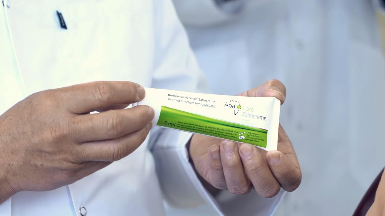 Detalle 2 de ApaCare 3 tubi di dentifricio per smalto – 3x75 ml, con idrossiapatite attiva e fluoro, per denti sensibili (vegano)