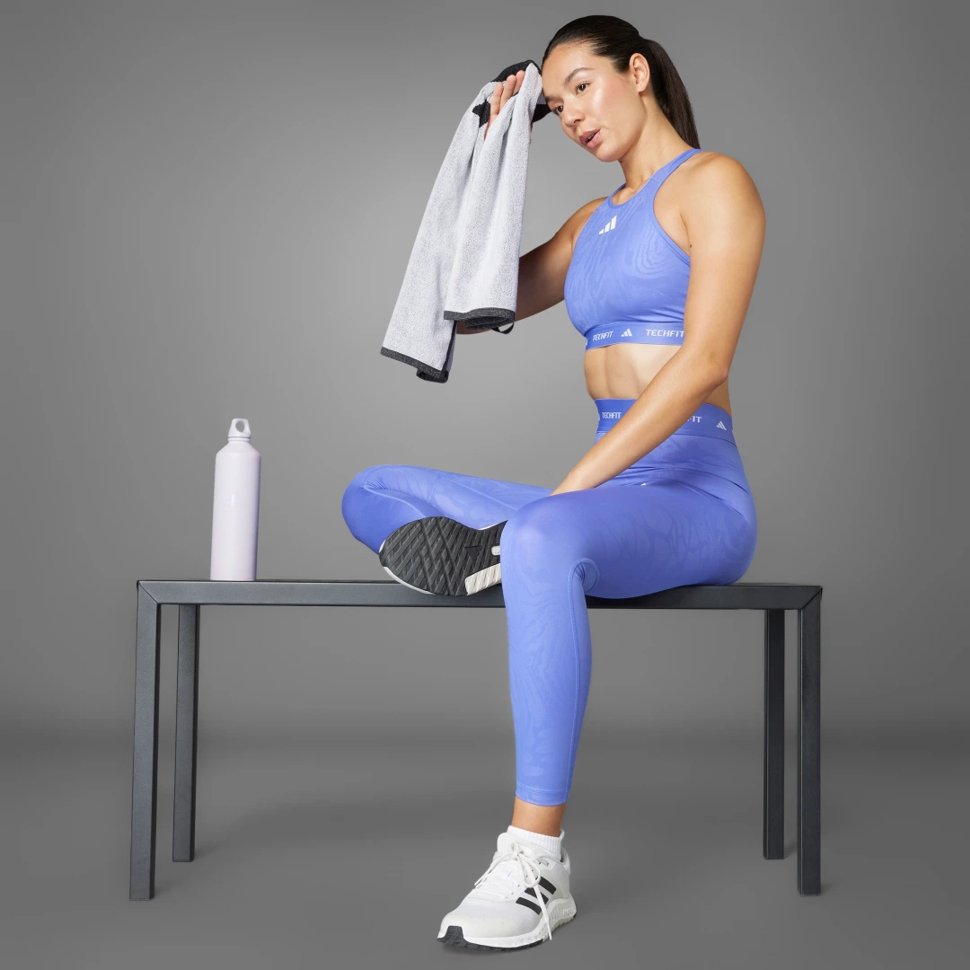 Thumbnail 2 de Sujetador Techfit Medium-Support High-Neck Print de Adidas: soporte medio y cuello alto en diseño estampado azul