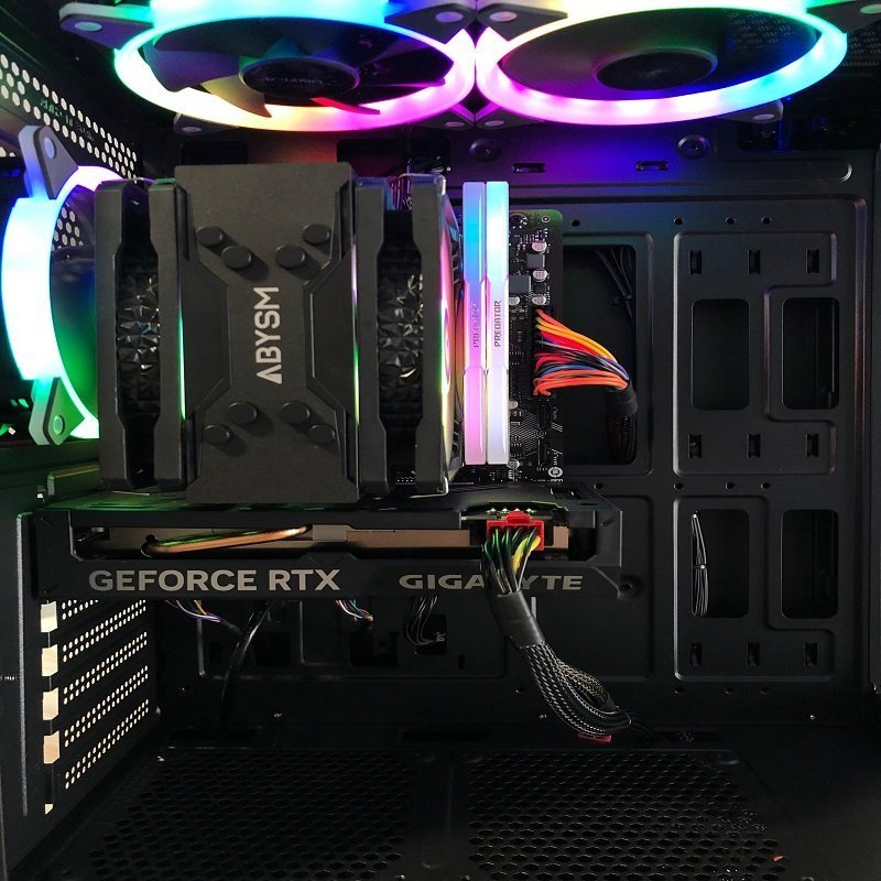 Detalle 2 de PCGAM Barcelona 3: Ryzen 7 5800X, RTX 5060, 16 GB/1 TB SSD – ficha de compra