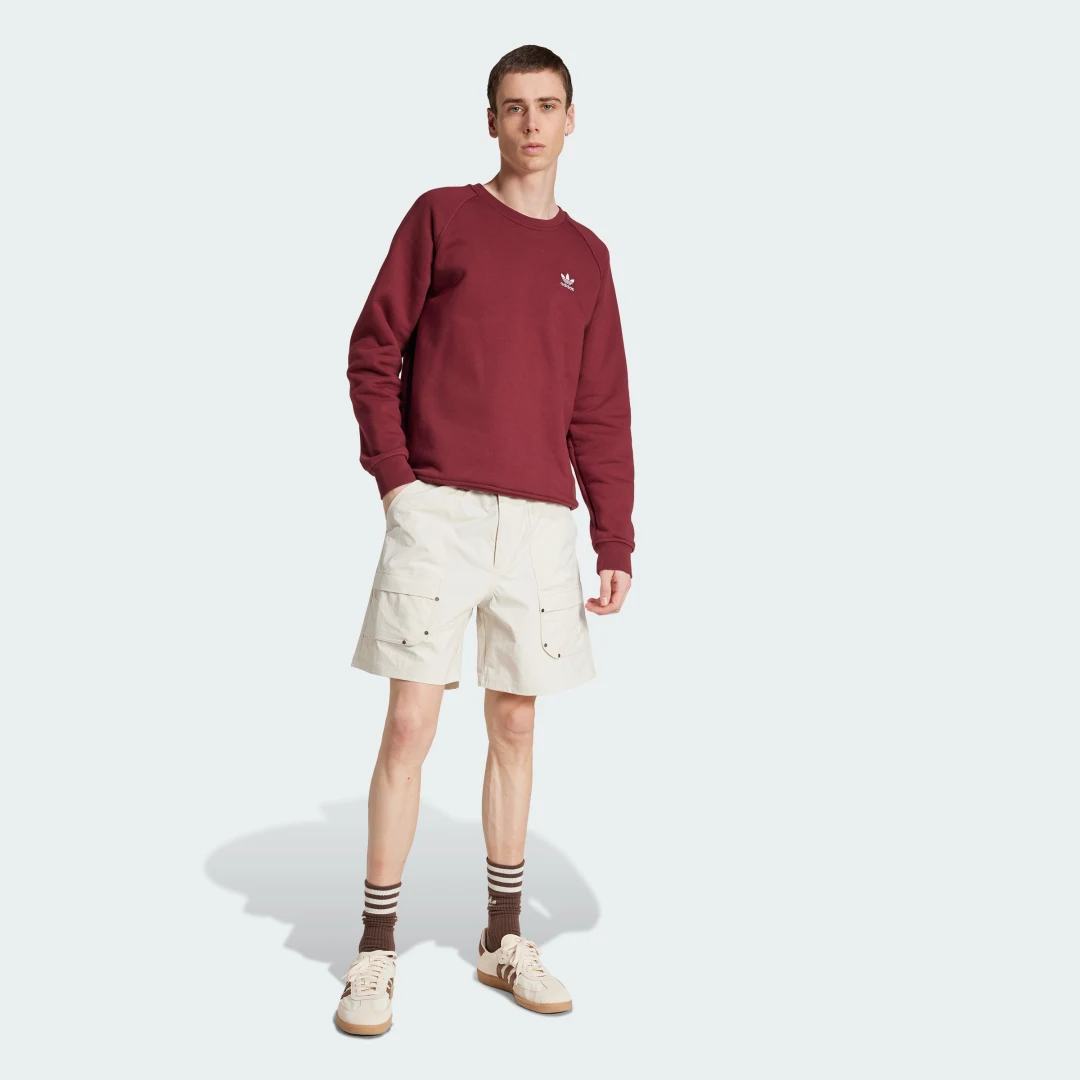 Detalle de adidas Premium Essentials pantalón corto Cargo Beige 1 unidad