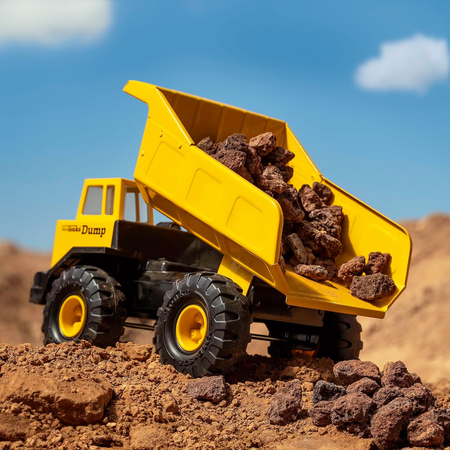 Thumbnail 6 de Tonka Retro Collector's Edition Mighty Dump Truck – 2X Steel, Amazon Exclusive