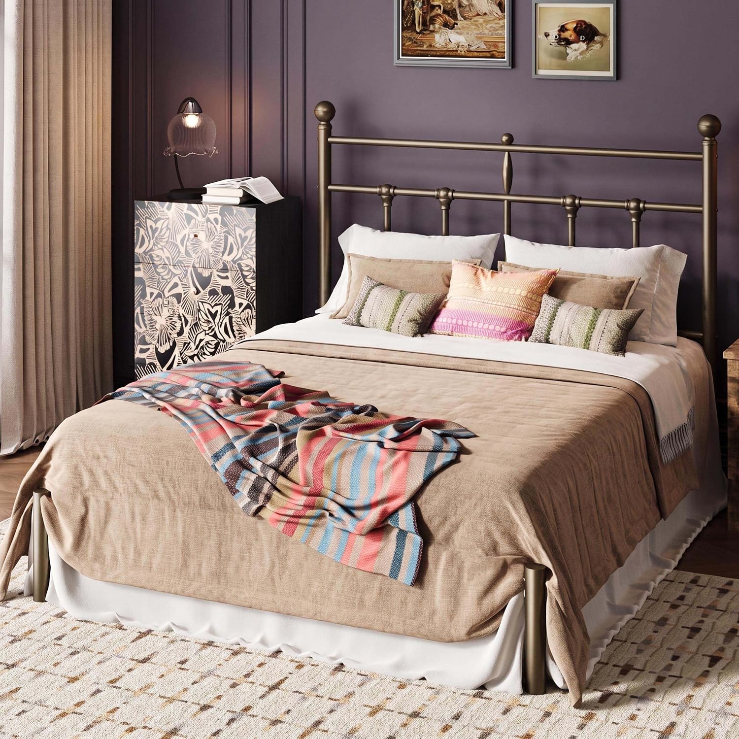Detalle de SHA CERLIN Metal Bed Frame Queen Size