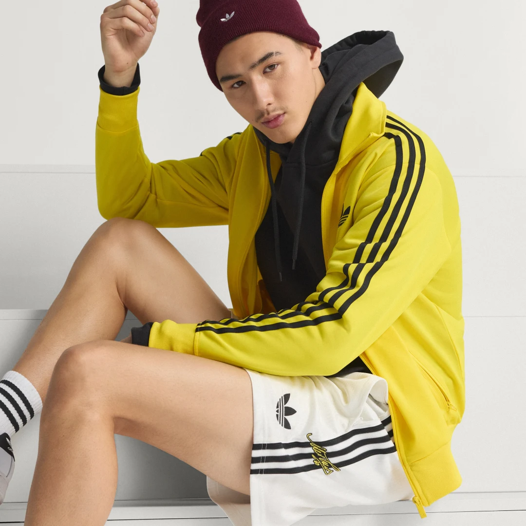 Thumbnail 2 de Pantalón corto Juventus FC Originals de Adidas — comodidad y estilo para fans del club