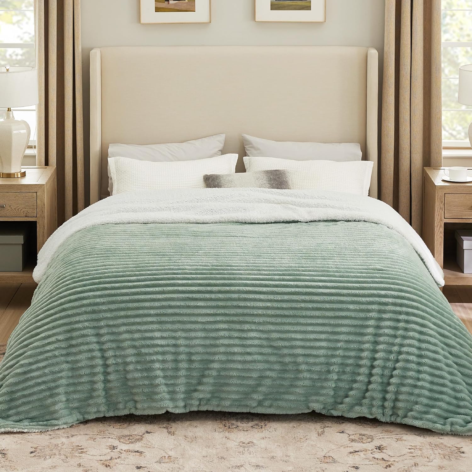 Detalle de Bedsure Corduroy Sherpa Blanket, Queen 90 x 90 Inches, Sage Green