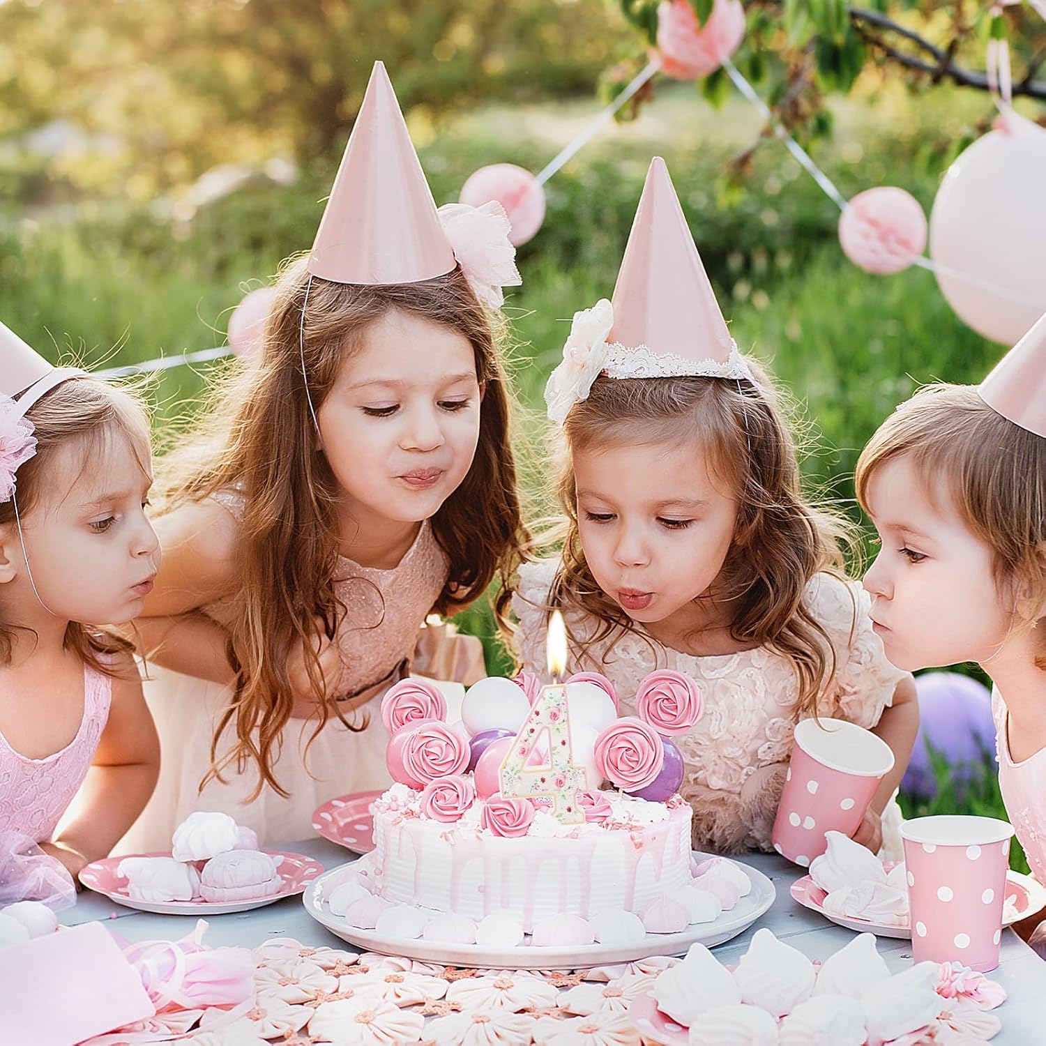 Thumbnail 6 de Beautiful Flower Candles: Hawaiian Themed Birthday Cake with Number 5 Decoration