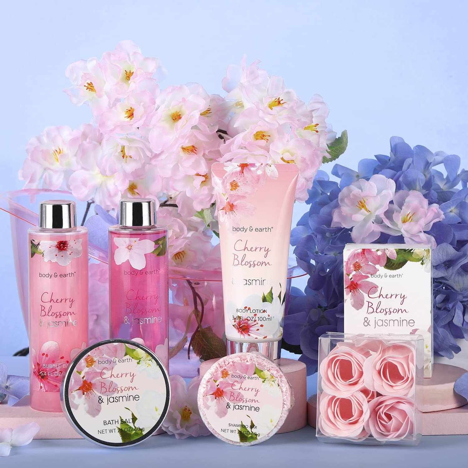Detalle de BODY & EARTH 8-teiliges Geschenke-Set für Frauen mit Kirschblüten & Jasmin Duft