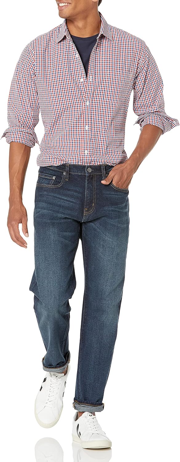 Detalle 2 de Amazon Essentials Men’s Athletic-Fit Stretch Jeans (Discontinued Colours)