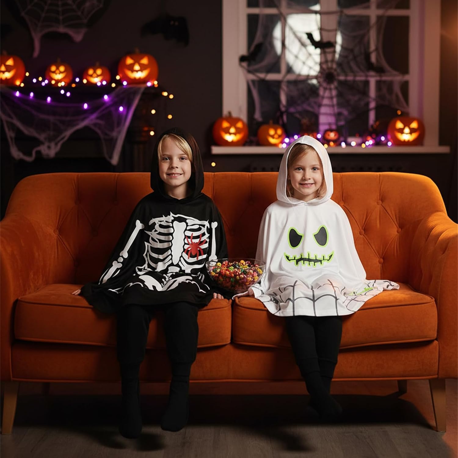 Detalle de Hovershoes Kids Halloween Cape Glow in the Dark (3-12Y) – Comfortable Luminous Costume Cloak for Trick or Treat