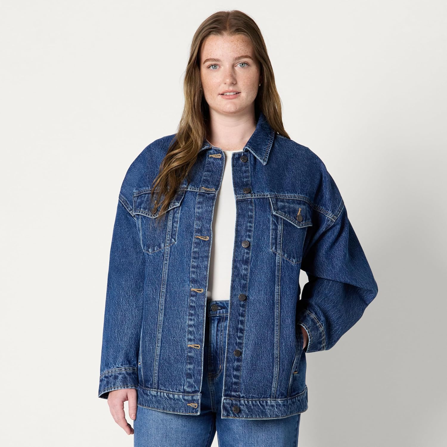 Thumbnail 6 de Amazon Essentials Trucker-Jacke 69,9 cm