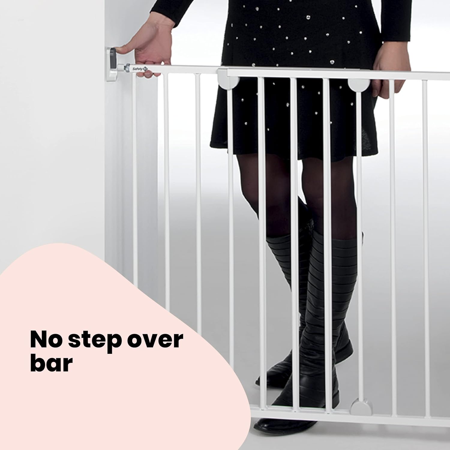 Thumbnail 3 de Safety 1st Wall Fix Extending Metal Gate: A practical extendable baby gate for stairs