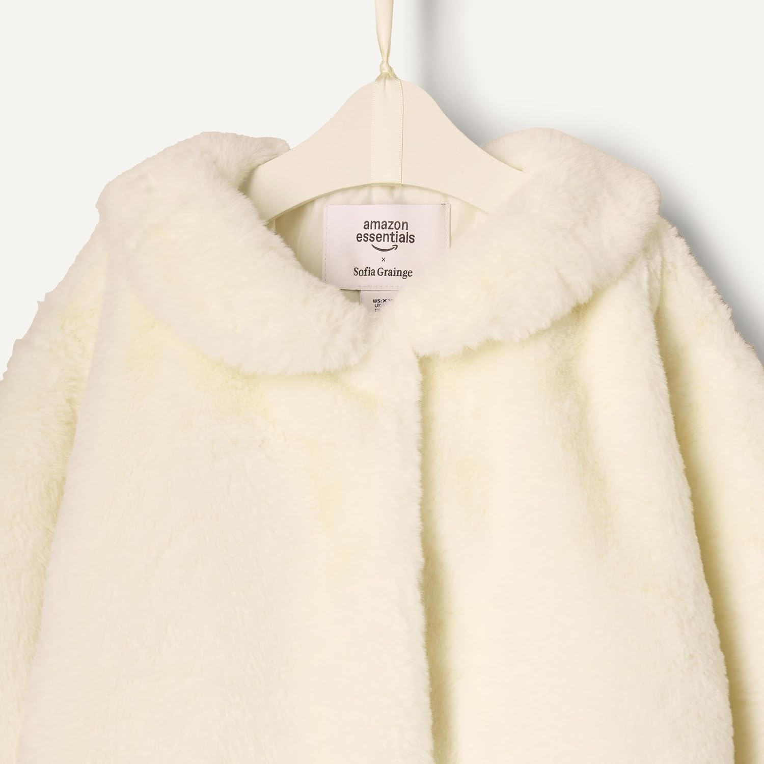 Detalle de Amazon Essentials x Sofia Grainge Toddler and Baby Girls' Faux Fur Jacket