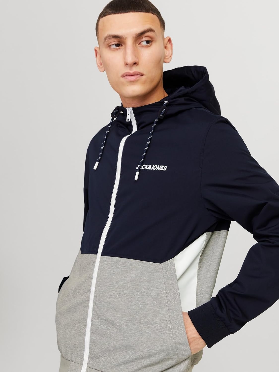 Detalle 2 de JACK & JONES Jjerush Hood Bomber Noos Herren Bomberjacke