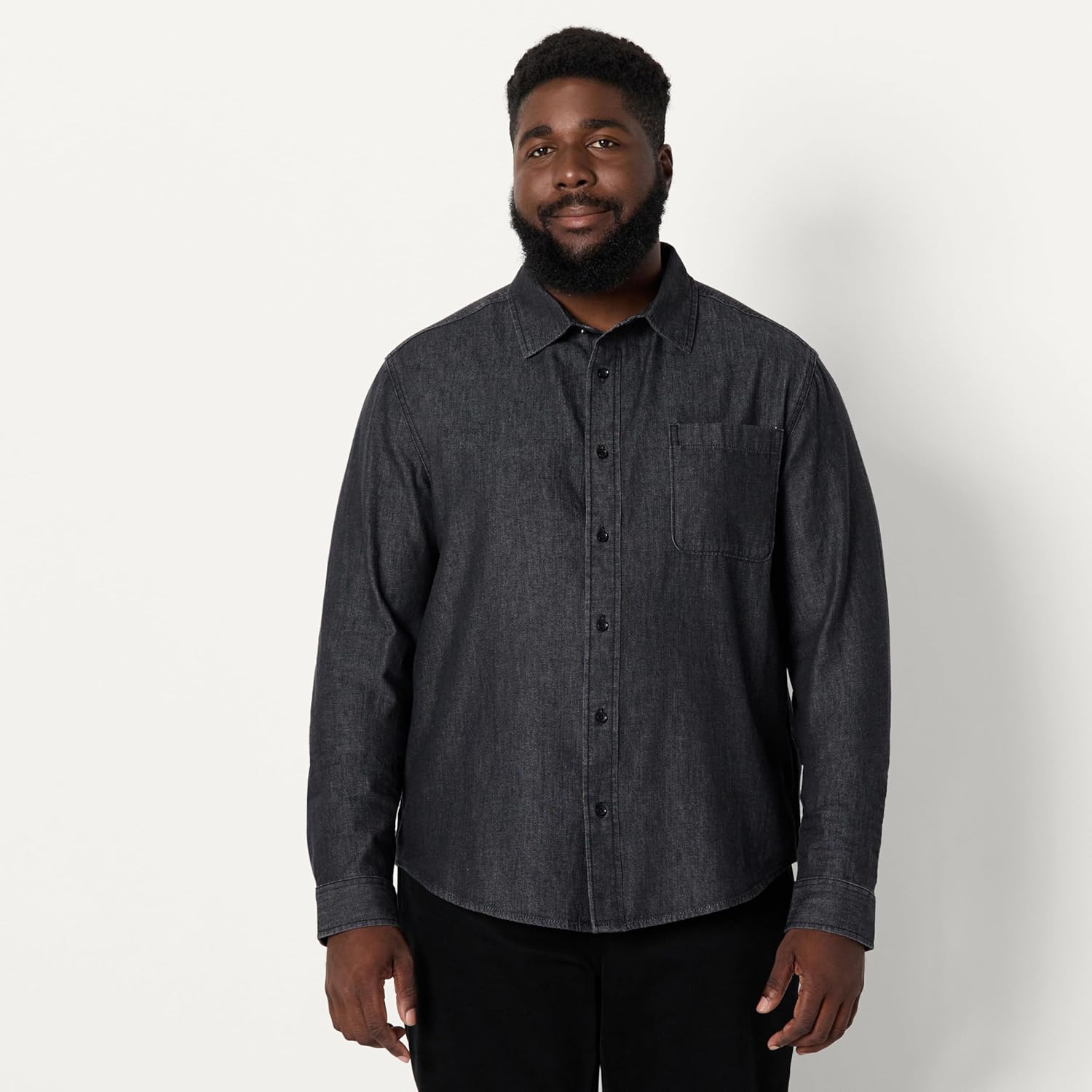 Thumbnail 6 de Amazon Essentials Herren Regular-Fit Langärmliges Button-Down-Jeanshemd