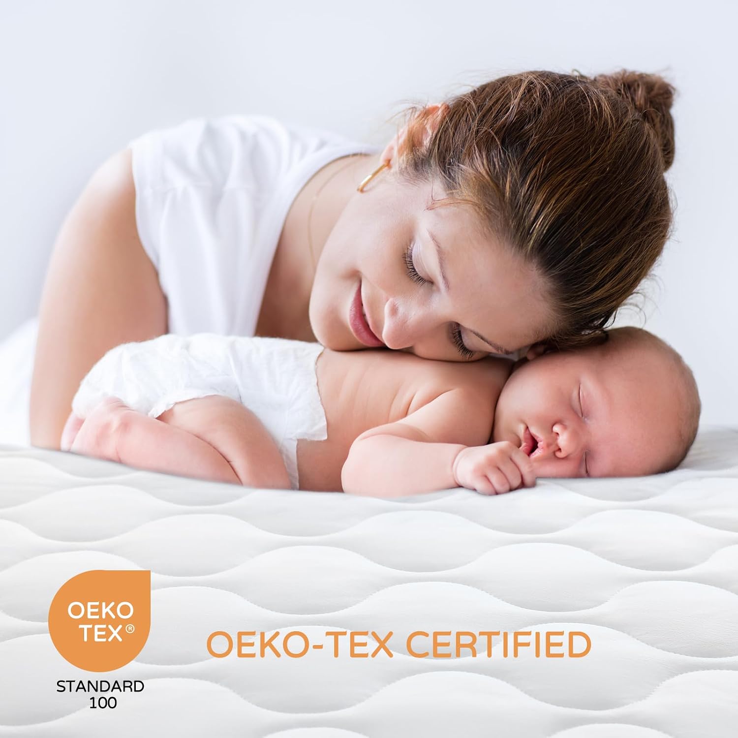 Detalle de Yoofoss Waterproof Crib Mattress Protector, 2-Pack, Quilted 52 x 28-Inch Covers