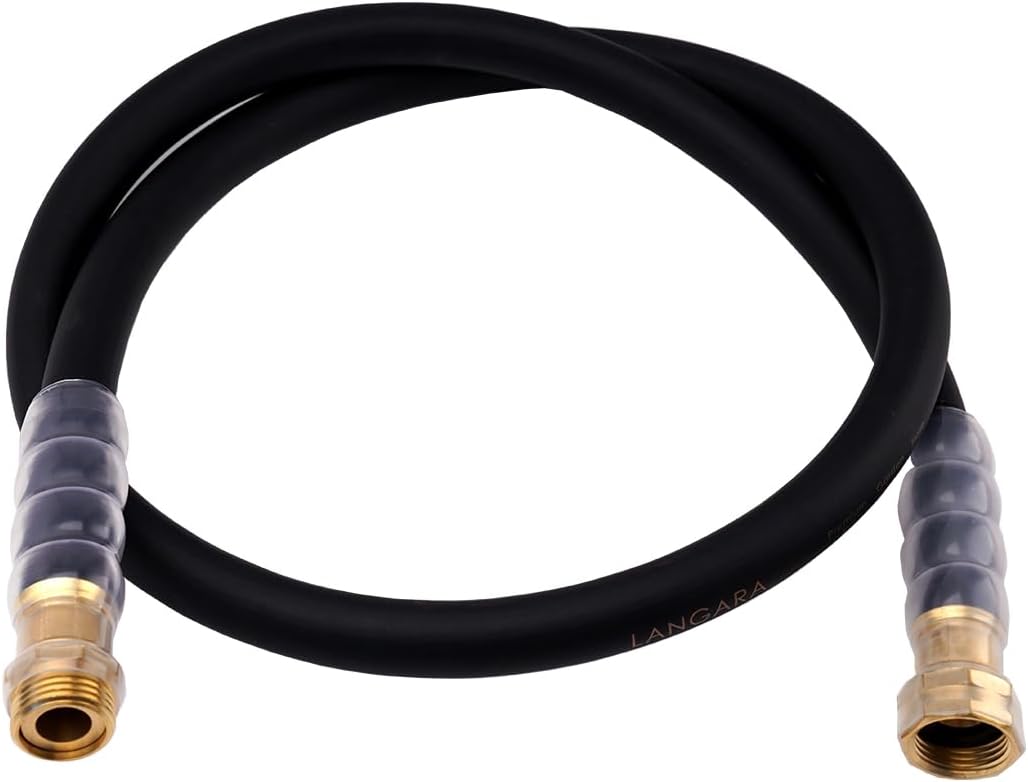 Detalle de LANGARA 5 ft x 5/8 in. Heavy-Duty Garden Hose with Brass Fittings