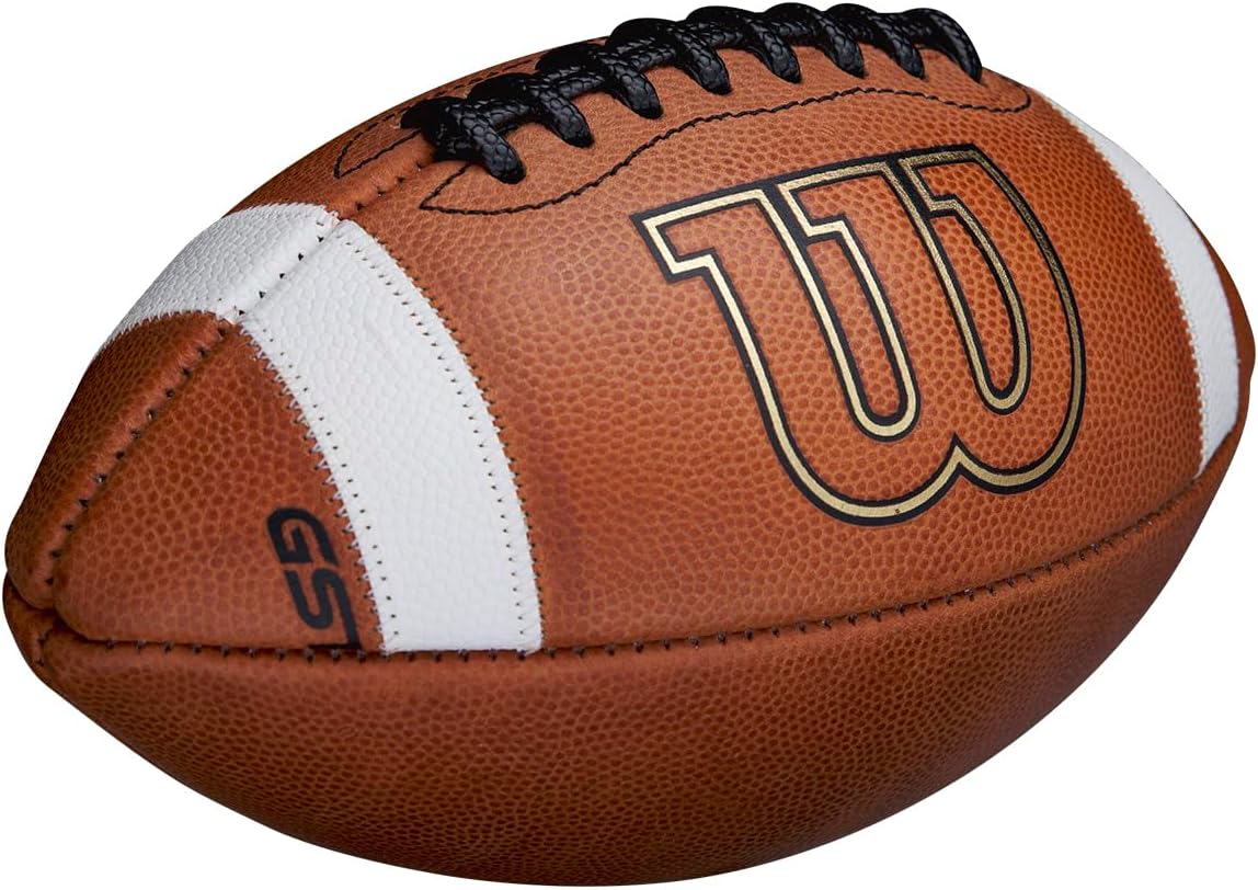 Detalle 2 de Wilson GST Leather Game Football (Youth Size) — Brown
