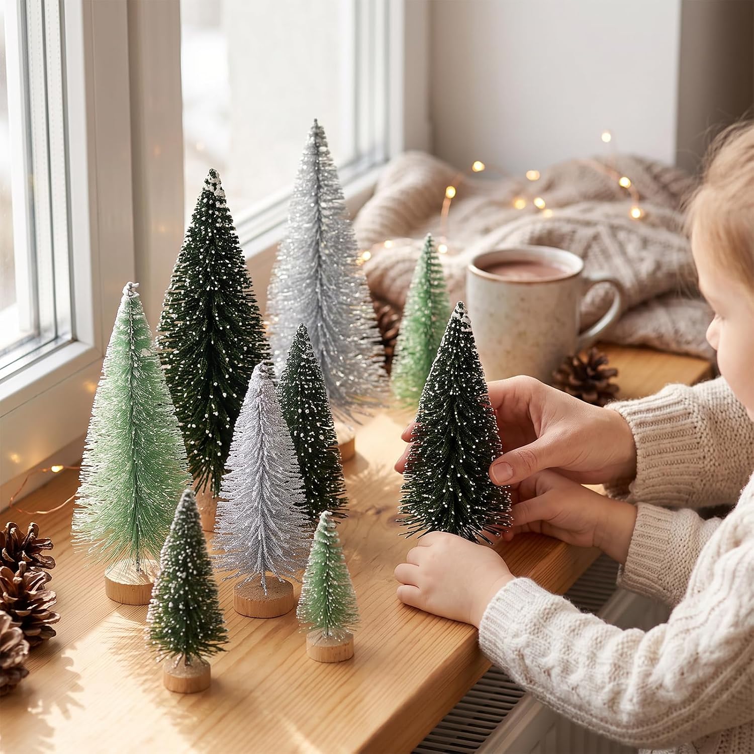 Thumbnail 6 de Mini Christmas Trees with Wooden Bases