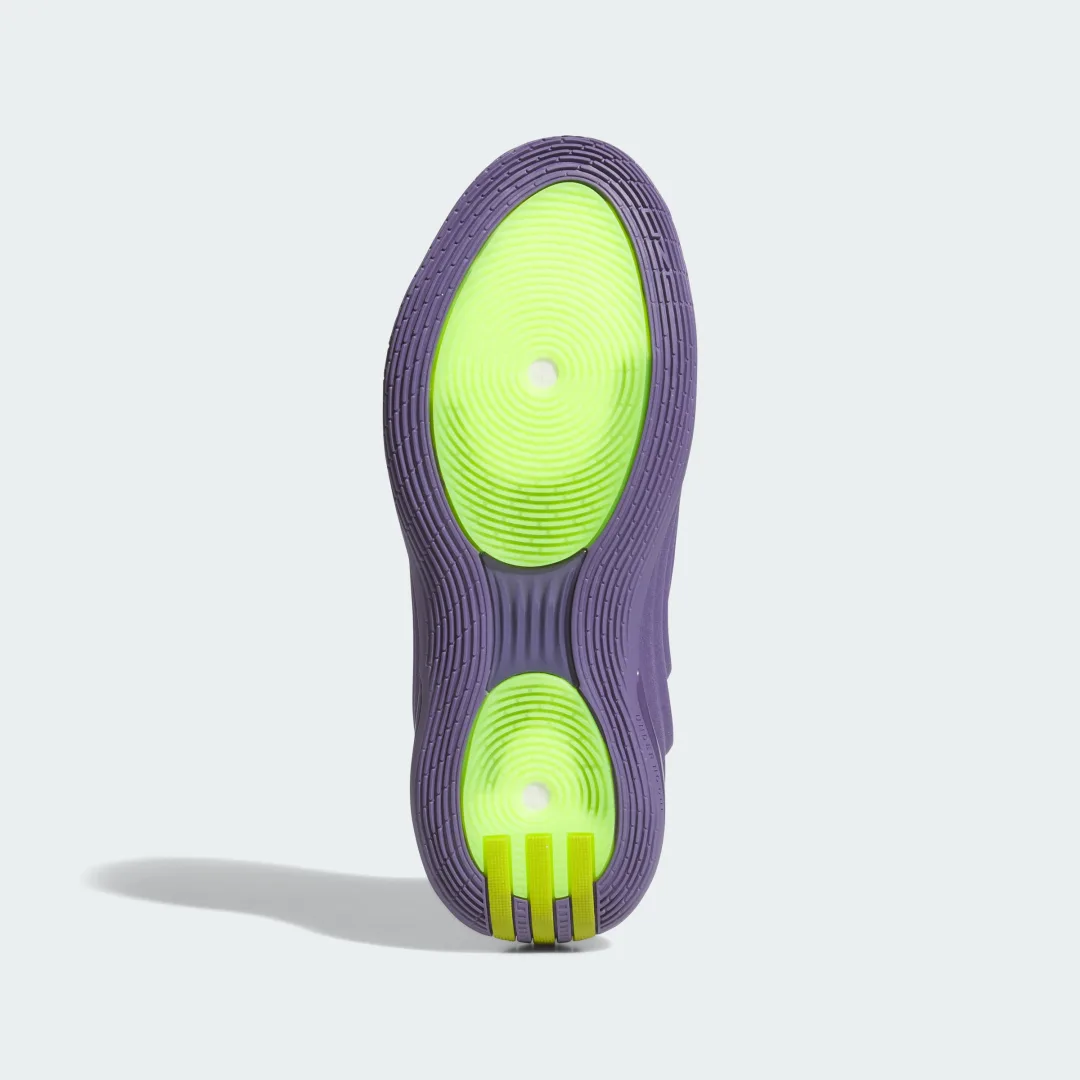 Detalle de Adidas Harden Volume 10: zapatilla violeta para jugadores que priorizan agilidad