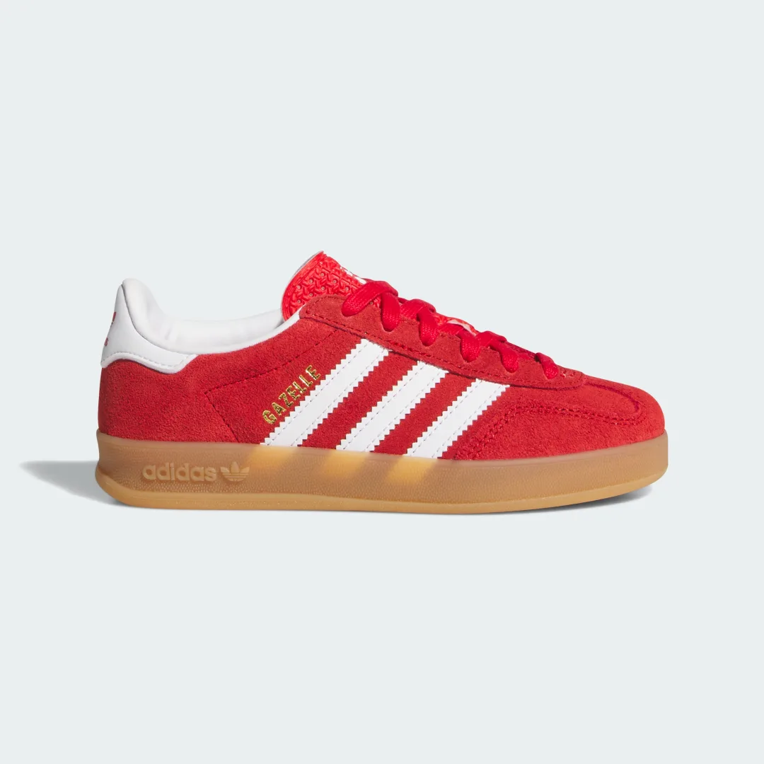 Detalle de Zapatilla Gazelle Indoor de Adidas (Rojo) – Versátil y con estilo para interiores