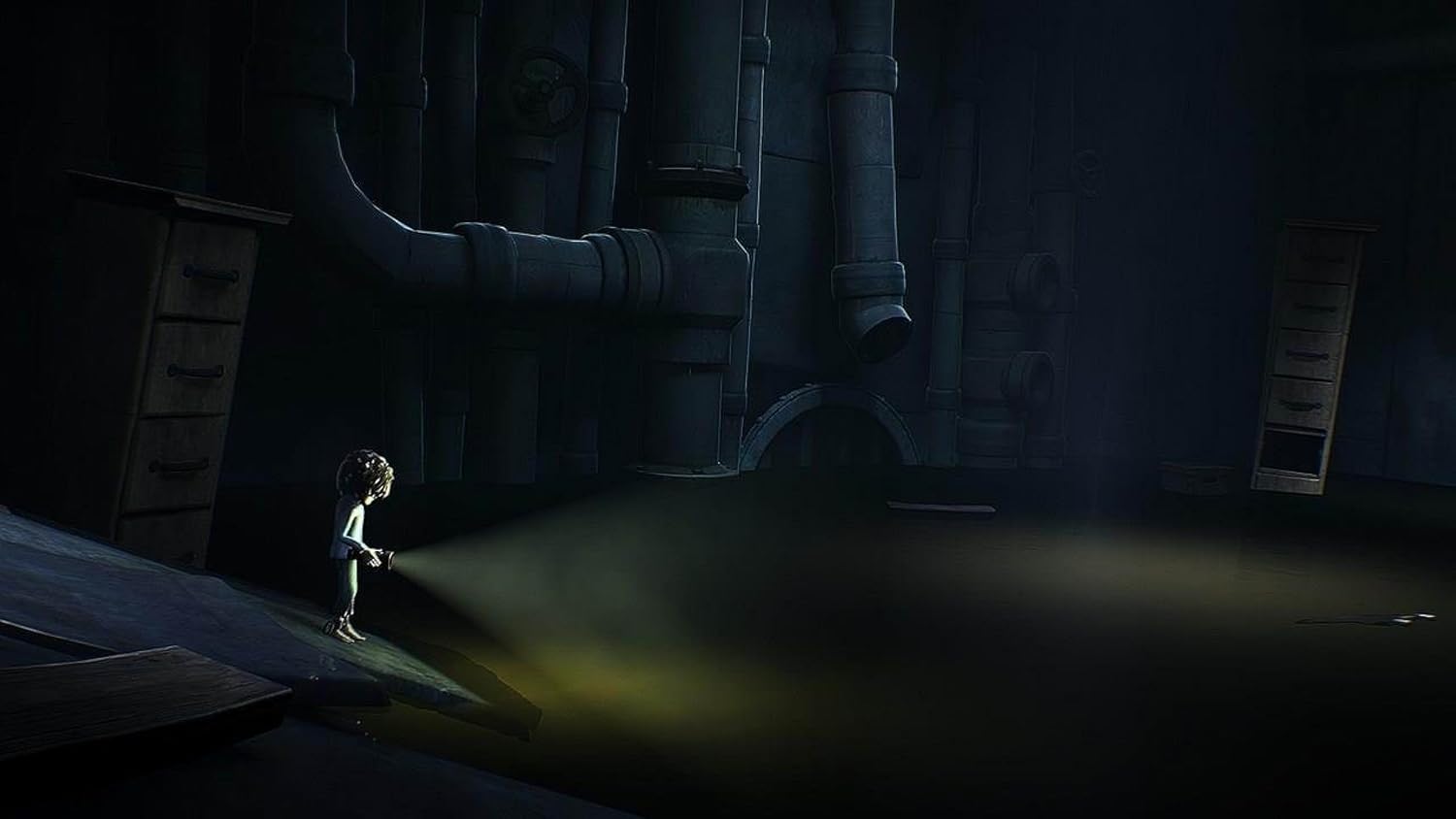 Detalle 2 de Little Nightmares Complete Edition (PS4)