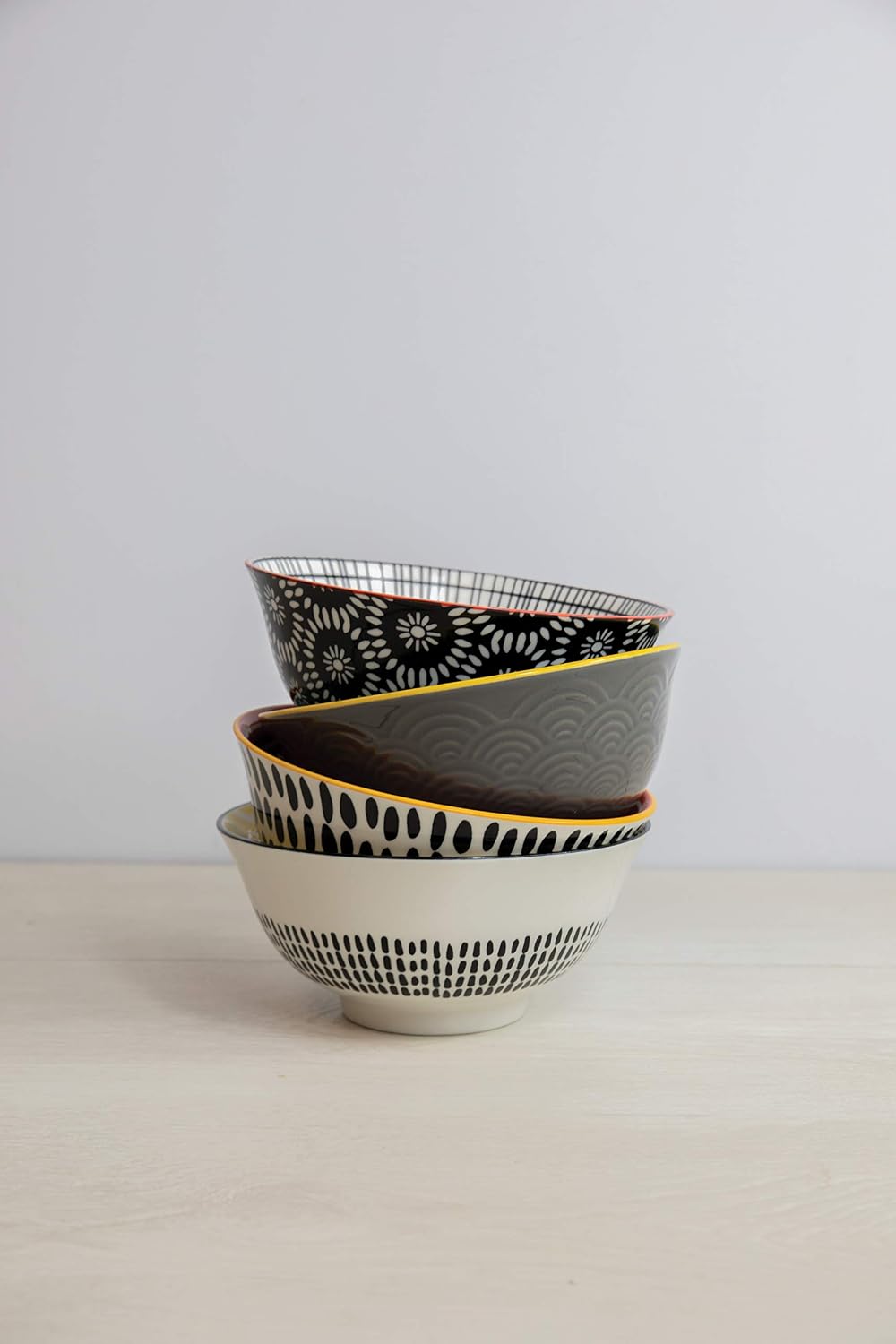 Detalle 2 de KitchenCraft – zestaw 4 ceramicznych misek 15 cm, 240 ml, monochromatycznych