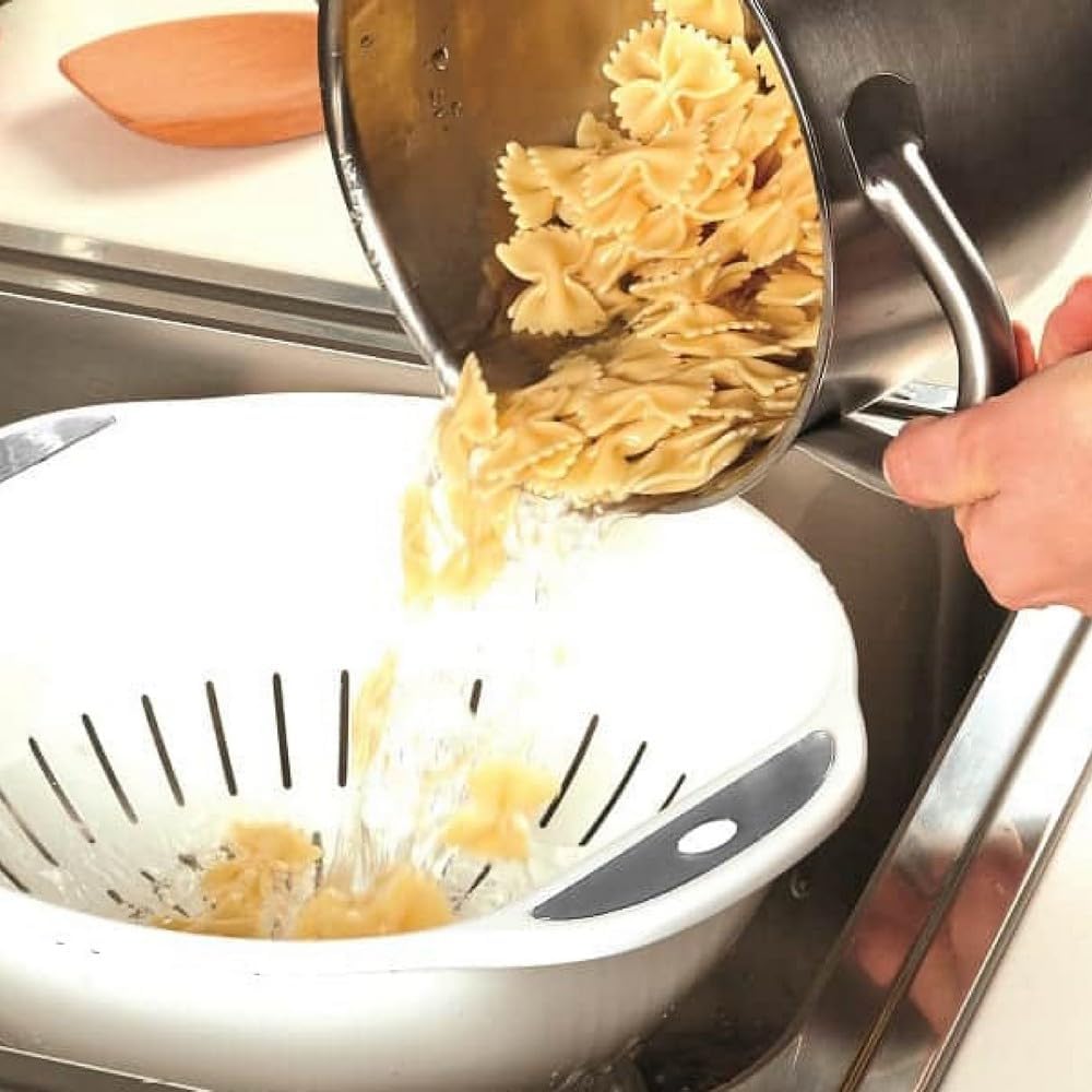Detalle 2 de Snips 000632 Pasta Strainer, 28 cm Plastic Colander with Handles, White & Grey