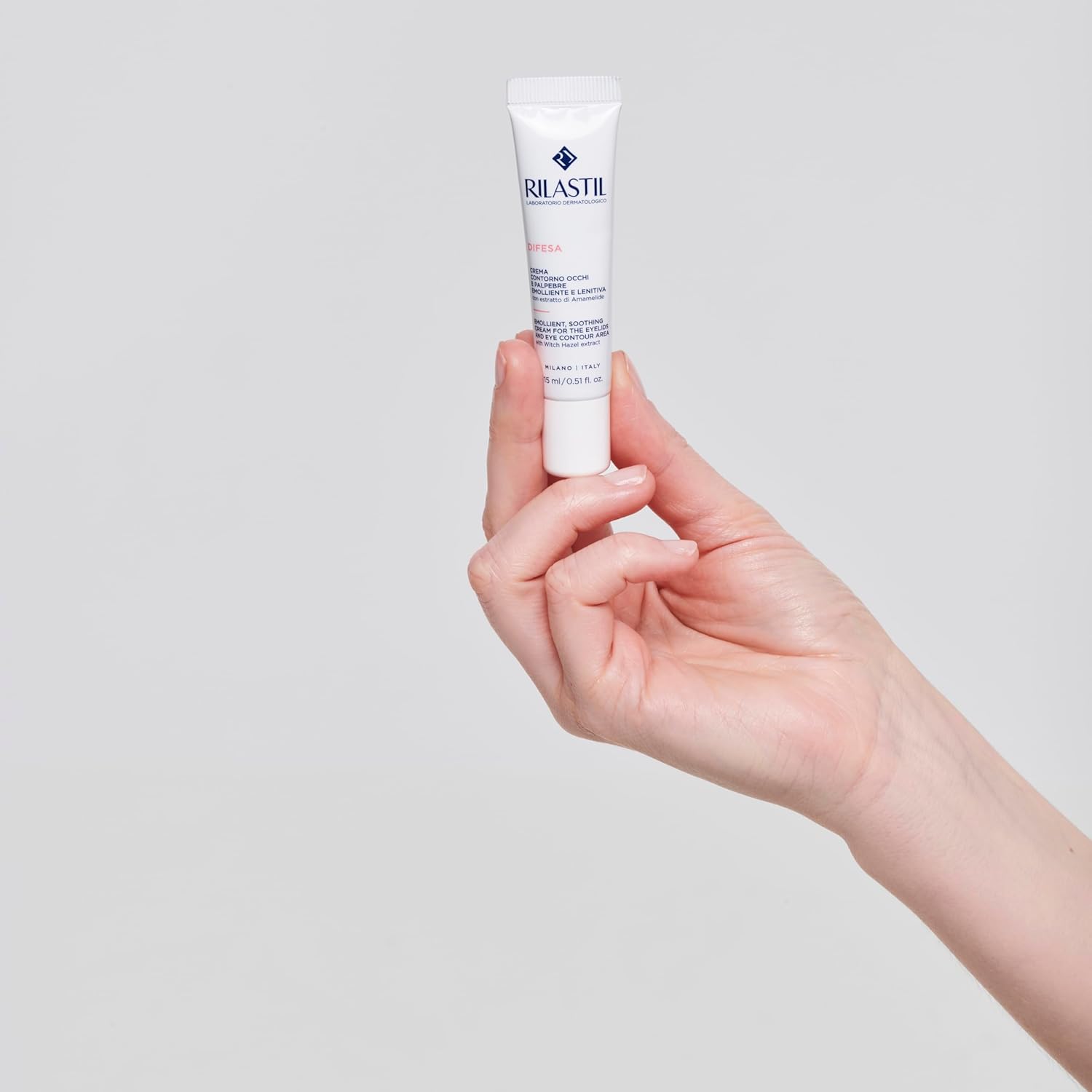 Detalle de Rilastil Difesa pflegende & beruhigende Augenlid- und Augenkonturcreme (15 ml) für empfindliche, reizbare Haut