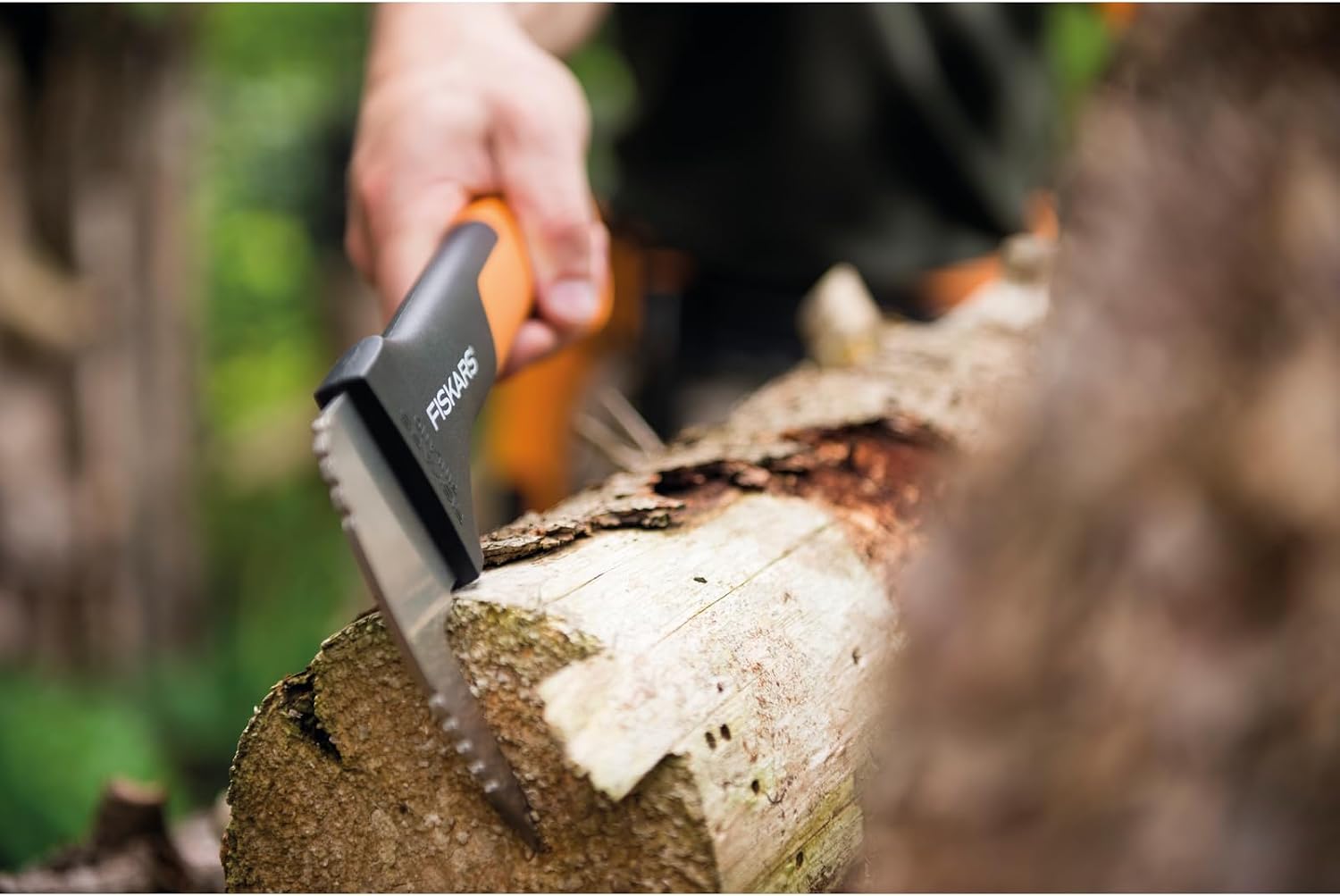 Detalle de Fiskars WoodXpert XA2 1003622 huggkrok, 34,8 cm med härdat stålblad