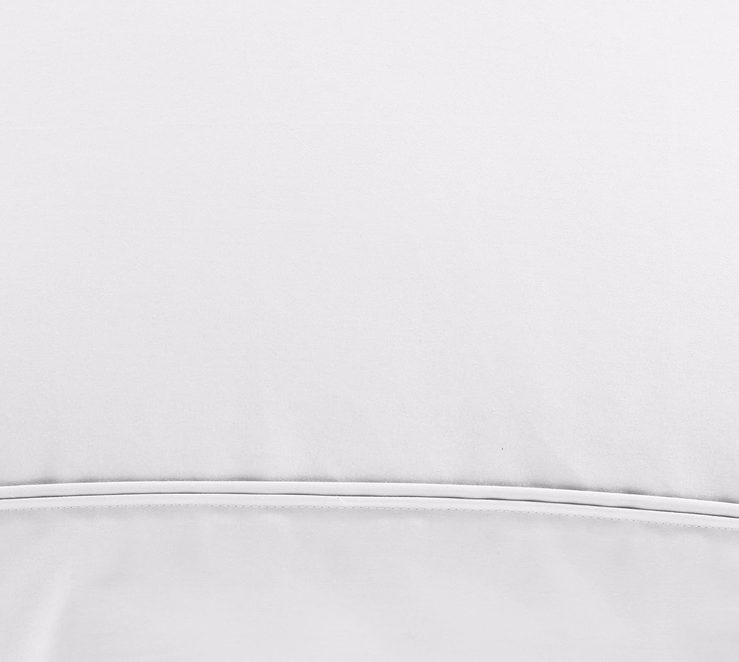Detalle de Amazon Basics Deluxe Kissenbezug 80x80 cm, Satin 400 Fadenzahl, 2er-Pack, 100% Baumwolle, Weiß