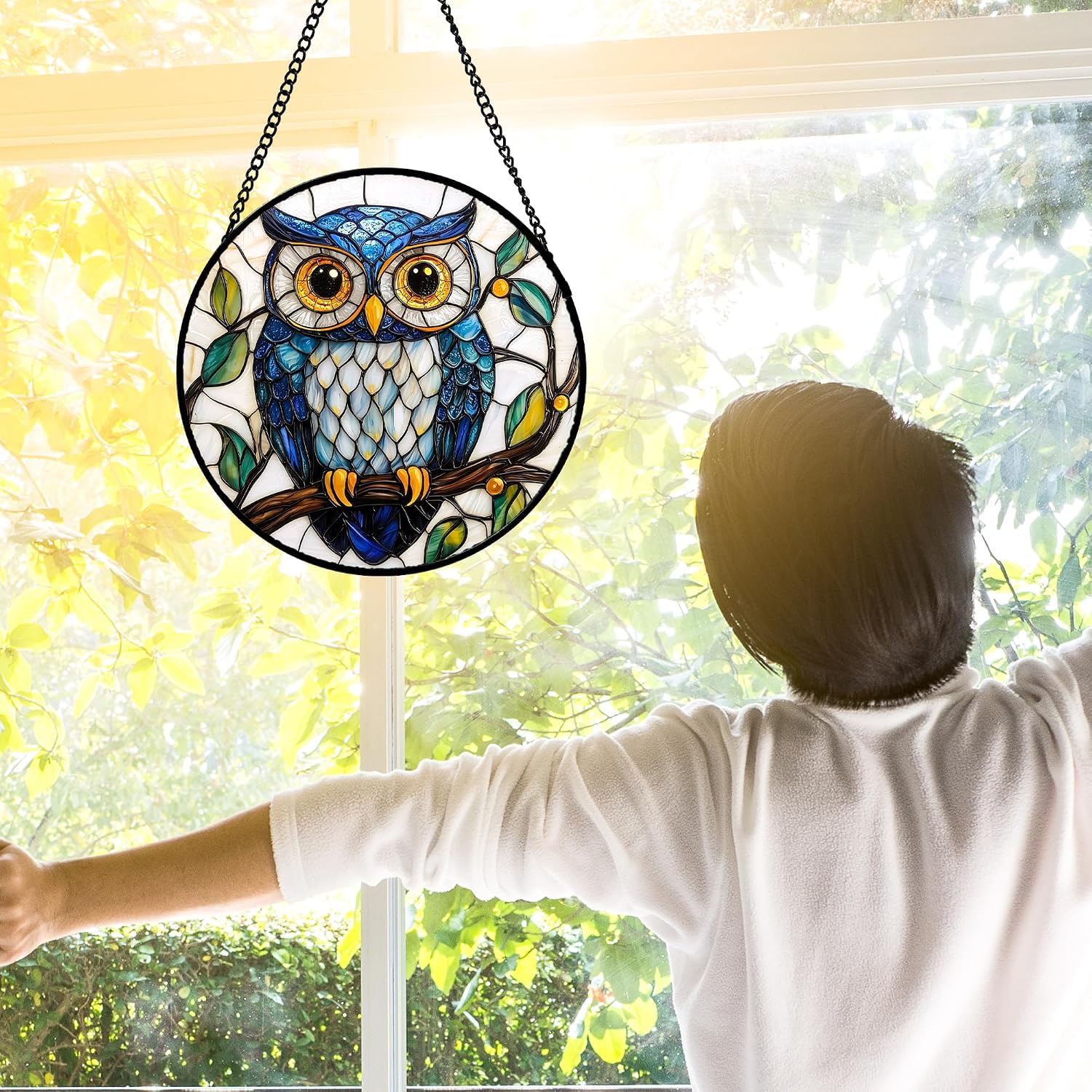 Detalle 2 de Stained Glass Owl Suncatcher 7.8-Inch
