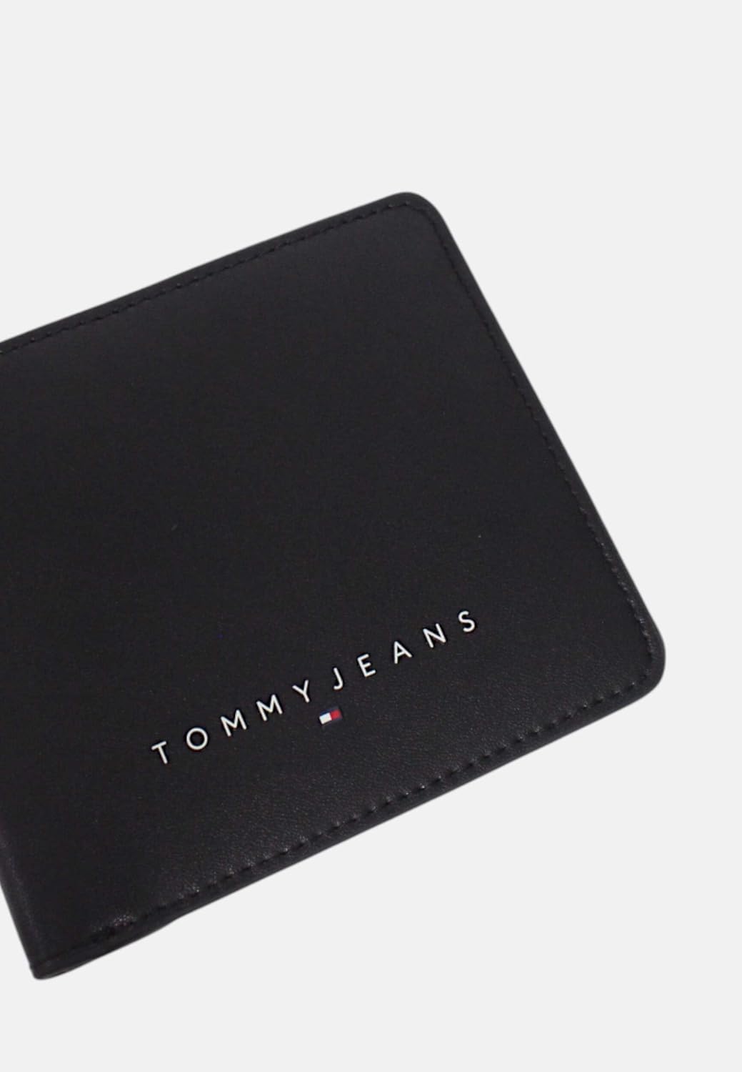 Detalle 2 de Tommy Jeans Portafoglio Uomo TJM Linear CC AM0AM13696 in tinta nera