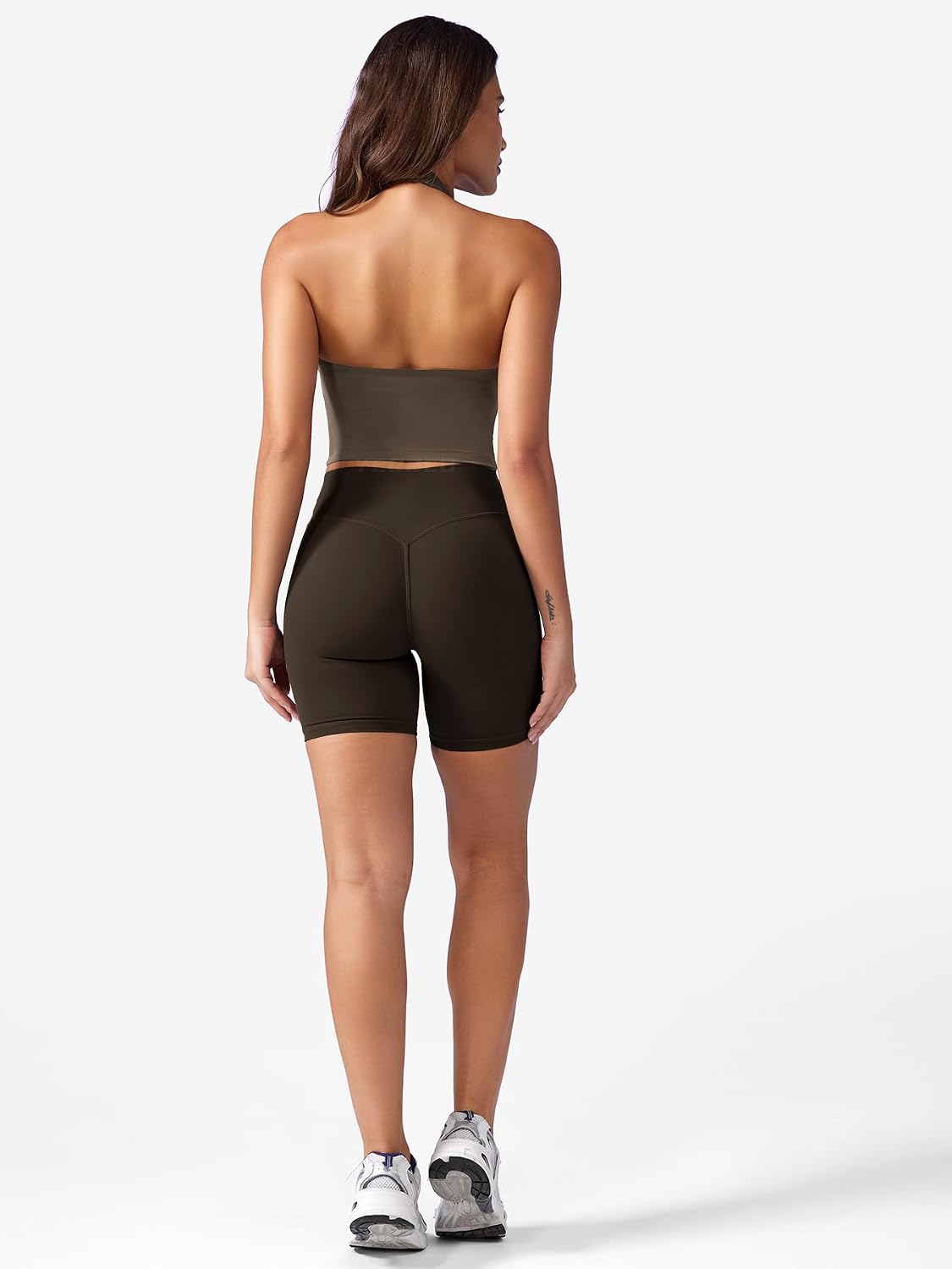 Detalle 2 de YEOREO CoreFlex Halter Crop Tank Top, Padded V-Neck, Sleeveless