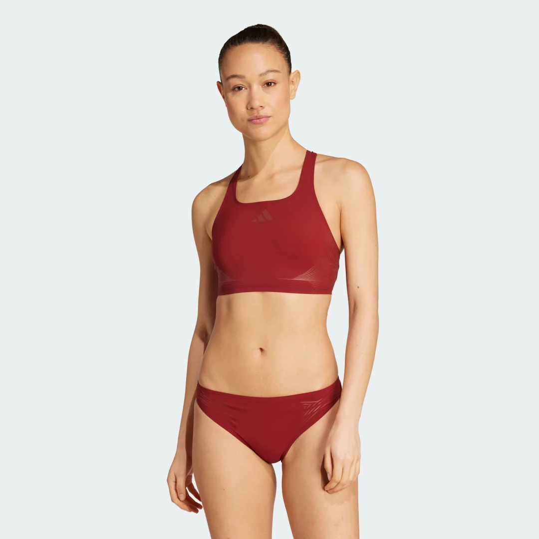 Detalle de Adidas Bikini Lanelux Y-Back en Burgundy