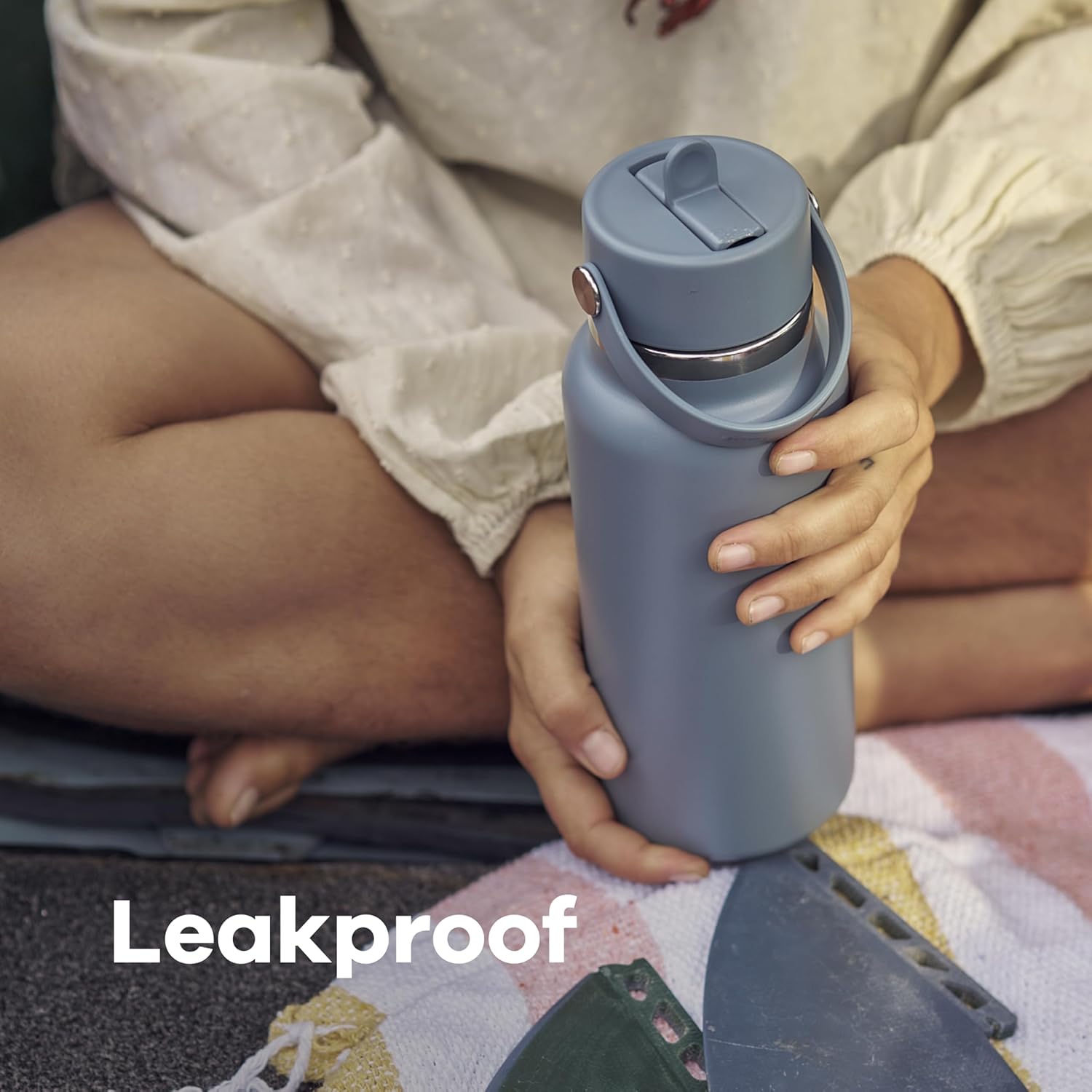 Thumbnail 5 de Hydro Flask 64 Oz Harbor Blue Insulated Wide Mouth Water Bottle with Leakproof Straw Cap