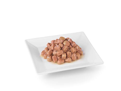 Detalle 2 de Natural Trainer Sterilised Adult Cibo Umido per Gatti con Tonno e Fibra di Pisello, 12 buste x 85 g (1020 g)