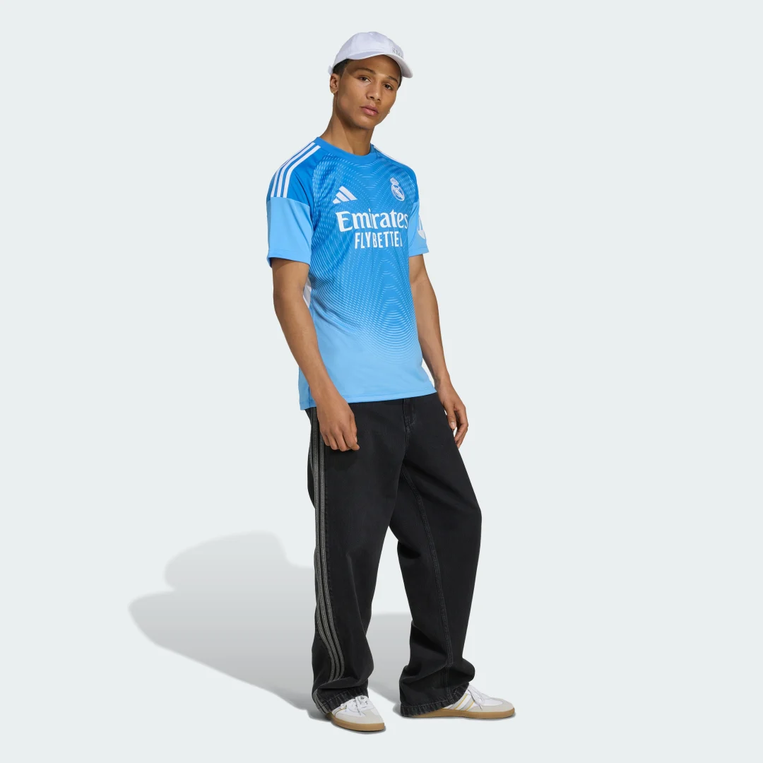 Detalle de Camiseta portero Real Madrid 25/26 primera equipación – Adidas
