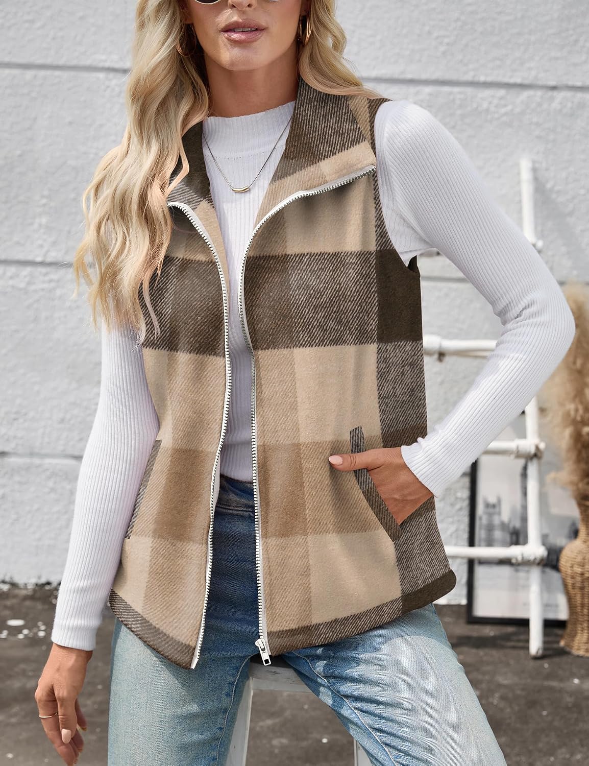 Detalle de Rapbin MC04581 Women's Plaid Flannel Vest with Full-Zip Front and Pockets