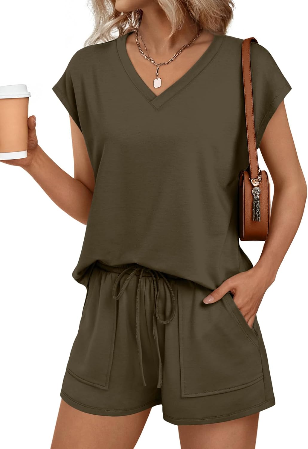 Detalle 2 de AUTOMET Women 2 Piece V Neck Matching Lounge Set - Spring/Summer Shortset