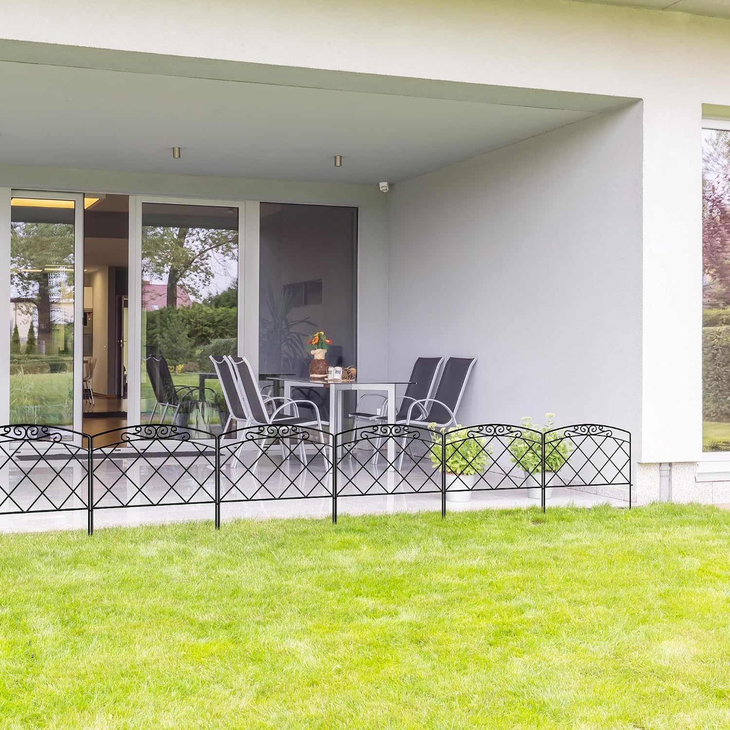 Detalle 2 de ARIFARO Garden Fence 2.8m No-Dig Rustproof Metal Fence, 5 Panels, 61cm H x 56cm W – Black