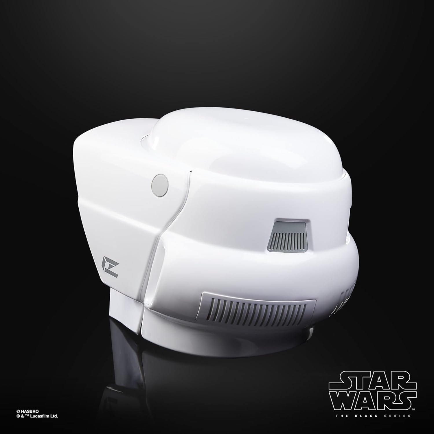 Detalle de STAR WARS The Black Series Scout Trooper Helmet — Premium Electronic Voice Distortion (Return of the Jedi)