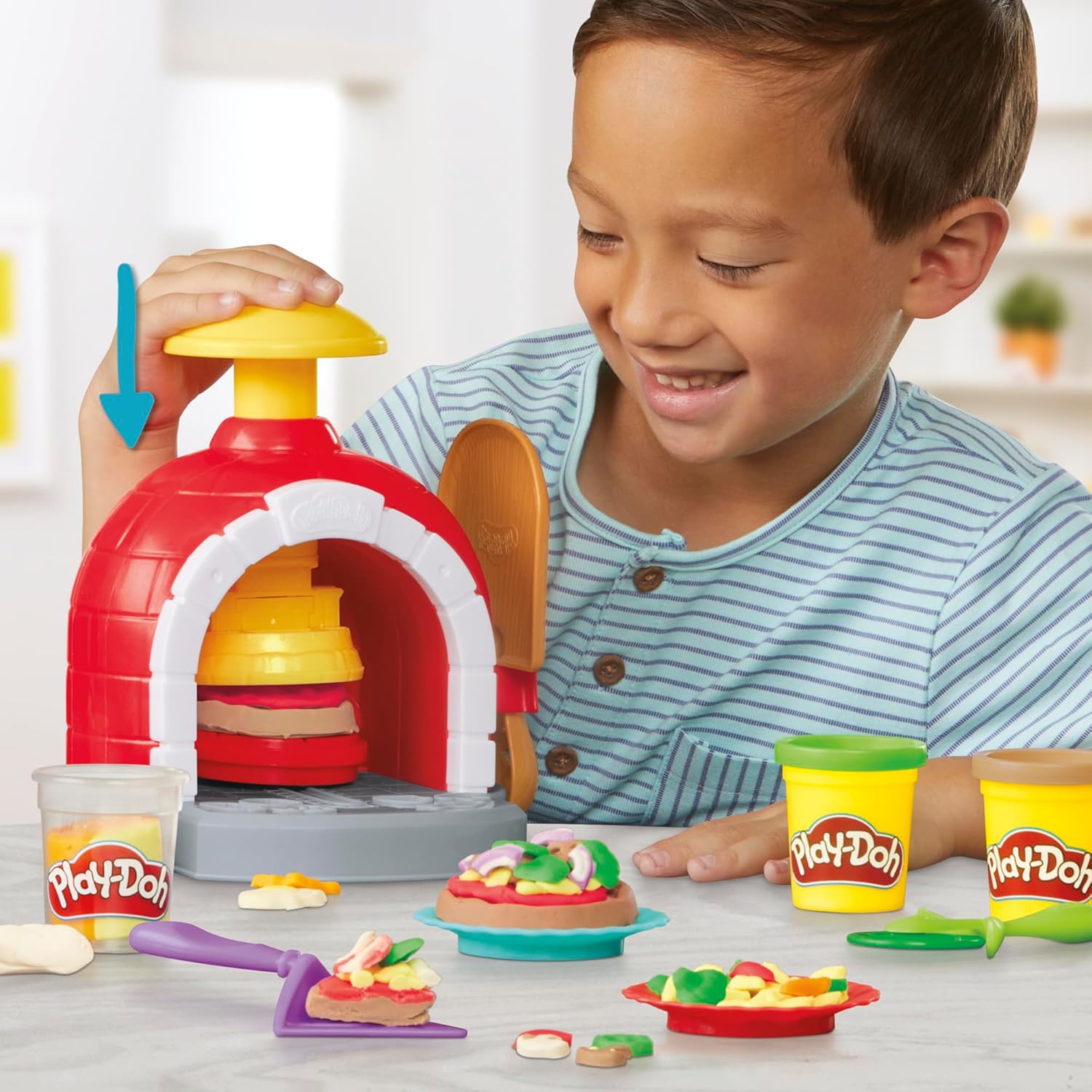 Thumbnail 2 de Play-Doh Kitchen Creations Horno de Pizzas con 6 botes 🍽